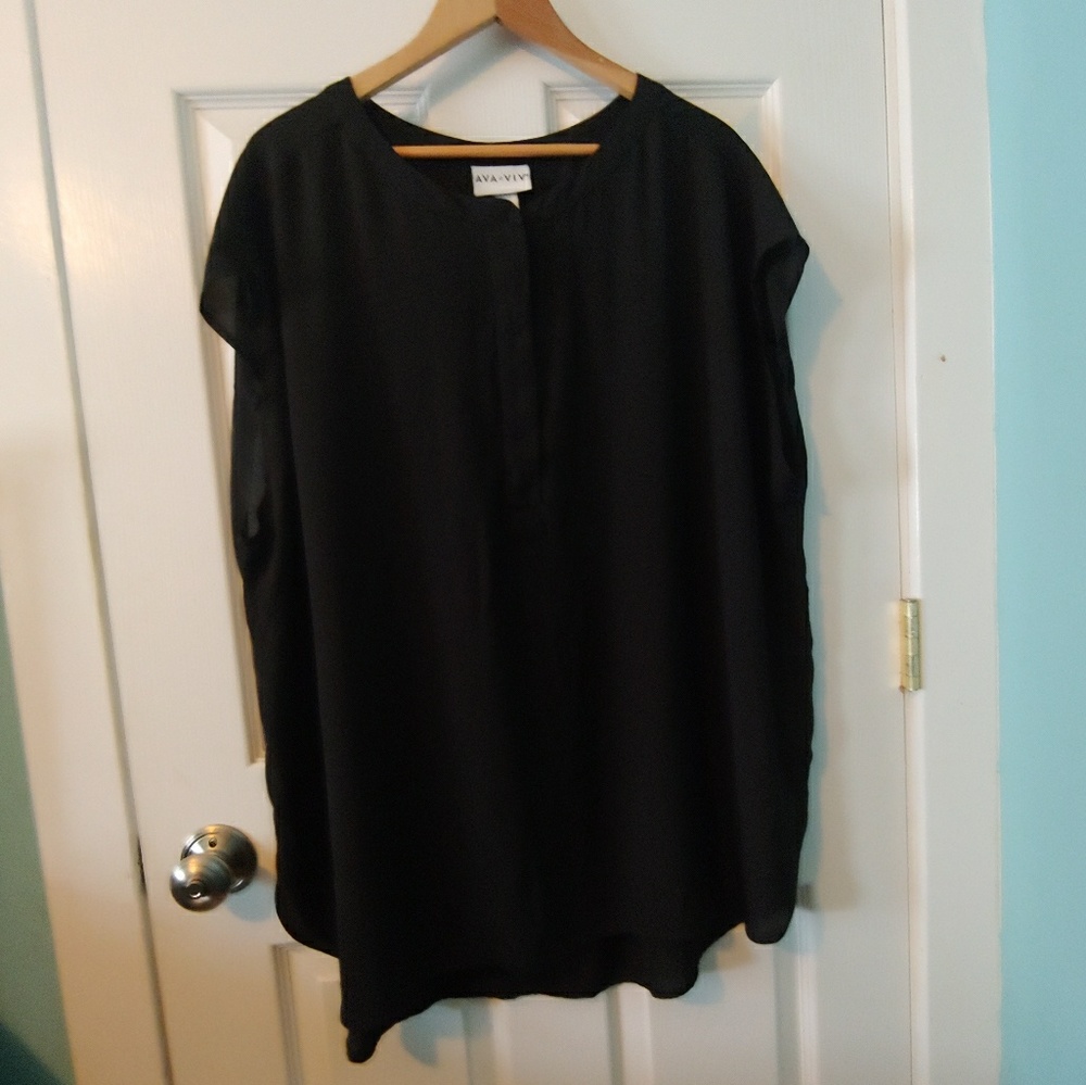 Ava and Viv Short Sleeve Blouse
